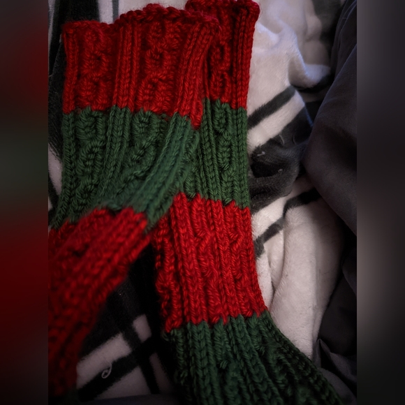 Handmade knitted legwarmers - Picture 2 of 2
